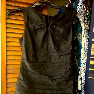 Adorable Joseph Ribkoff mini dress.